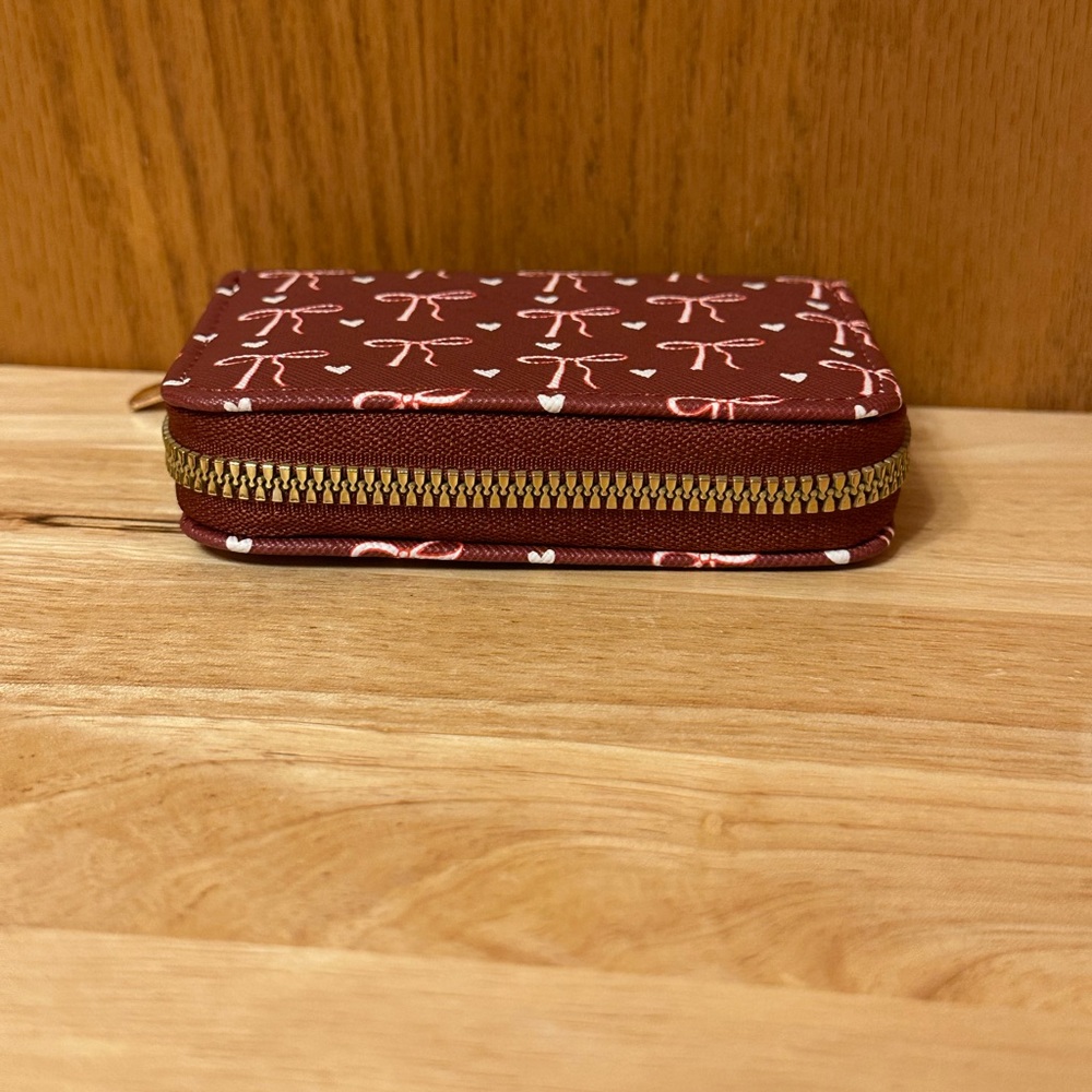 Red Bow Patterned Wallet - Picture 2 of 4